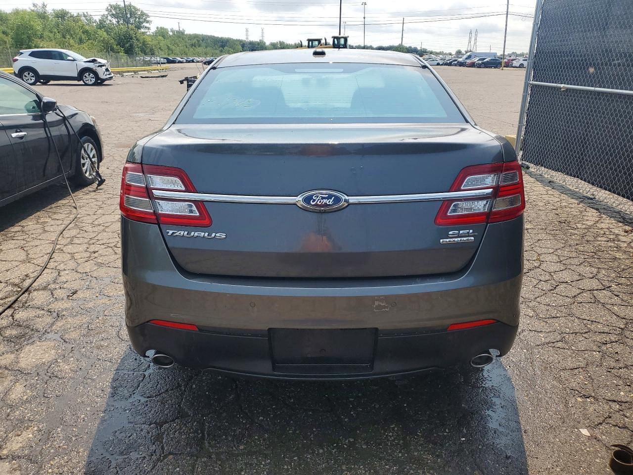 2015 Ford Taurus Sel - zdjęcie 6