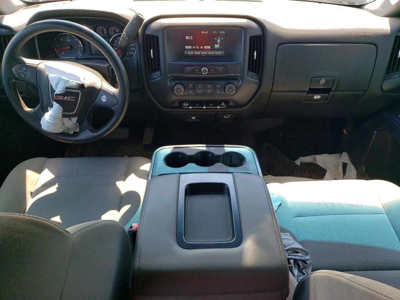 2018 GMC Sierra K1500 - zdjęcie 8