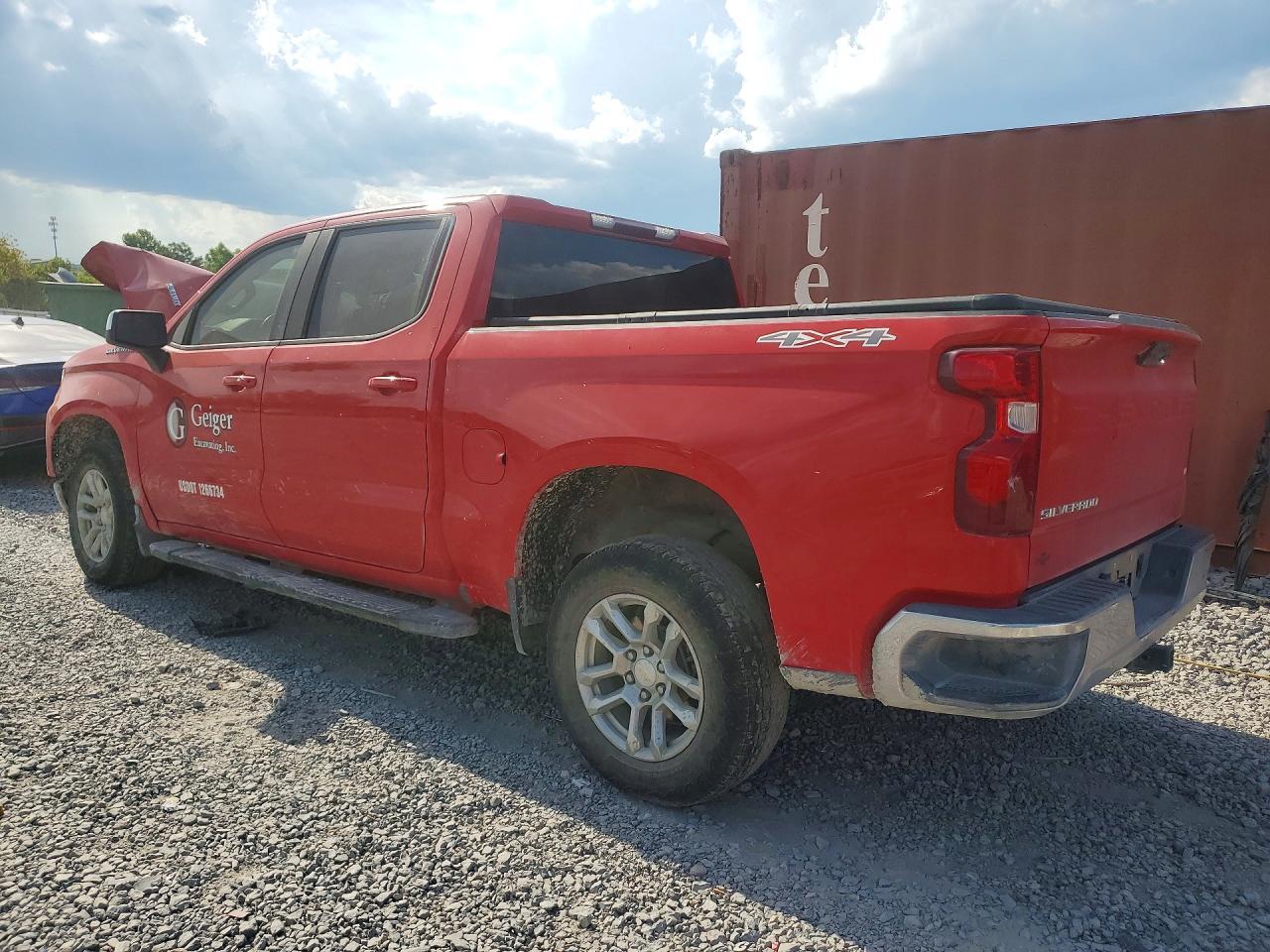 2023 Chevrolet Silverado K1500 Lt - zdjęcie 2