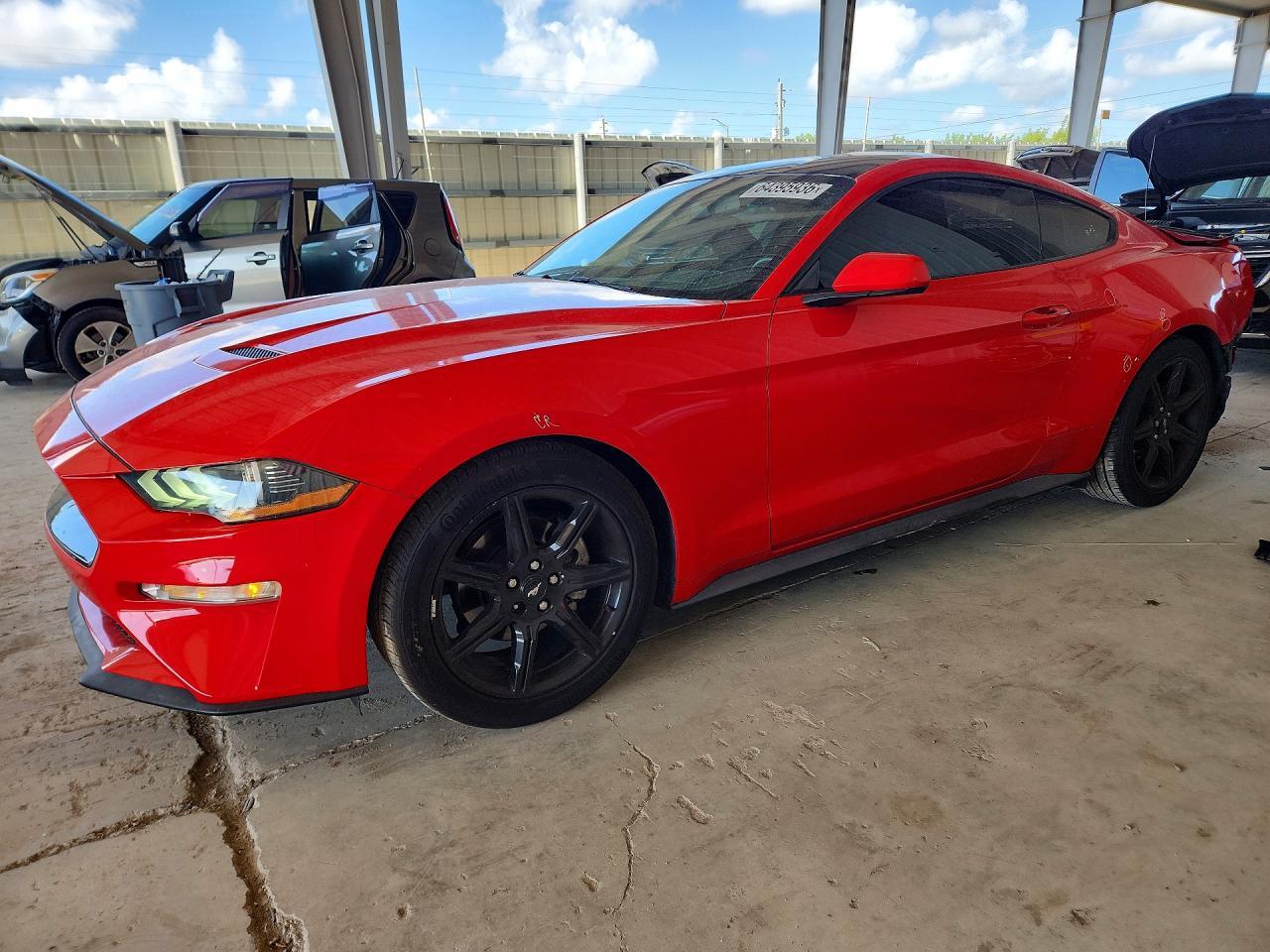 2019 Ford Mustang - zdjęcie główne
