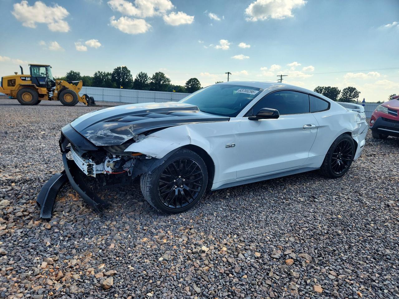 2020 Ford Mustang Gt - zdjęcie główne
