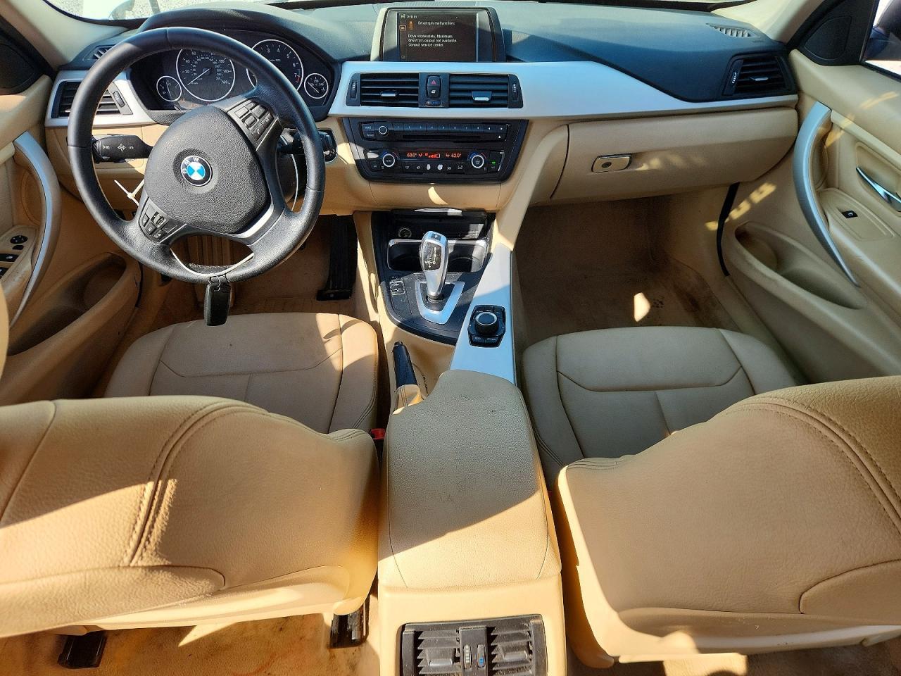 2013 BMW 320 I - zdjęcie 8