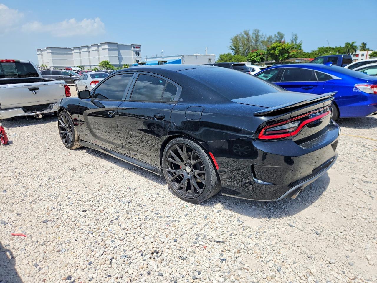 2016 Dodge Charger Srt 392 - zdjęcie 2