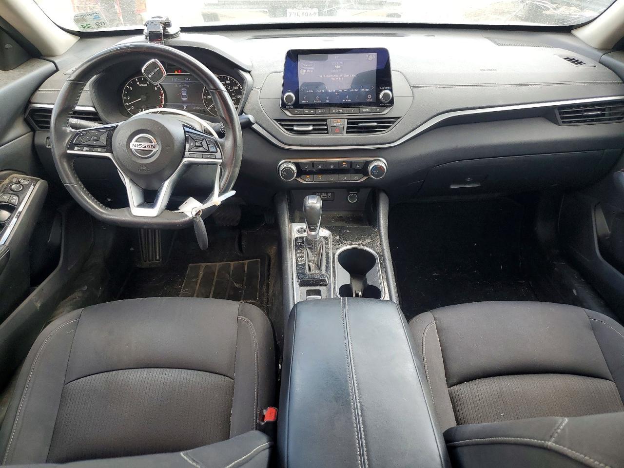 2021 Nissan Altima Sv - zdjęcie 8
