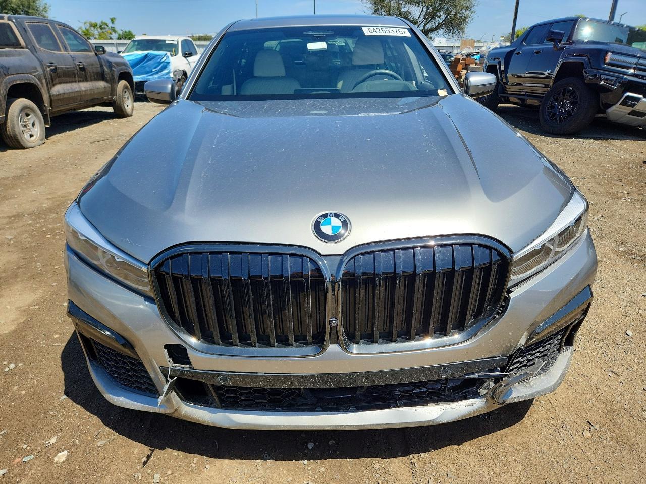 2022 BMW Seria 7 750i - zdjęcie 5