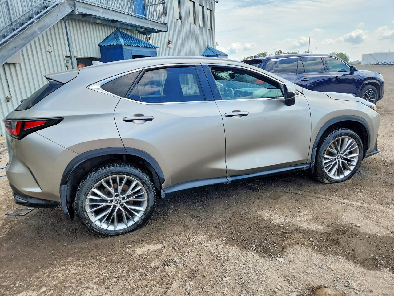 2022 Lexus Nx 350 - zdjęcie 3