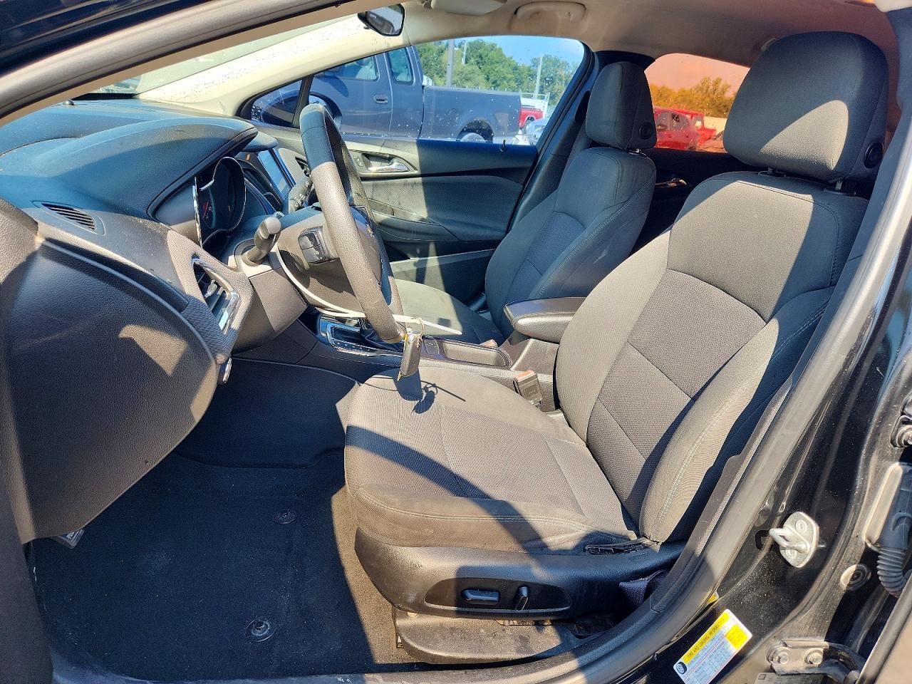 2017 Chevrolet Cruze Lt - zdjęcie 7