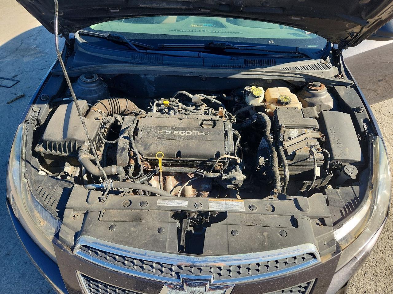 2014 Chevrolet Cruze Ls - zdjęcie 11