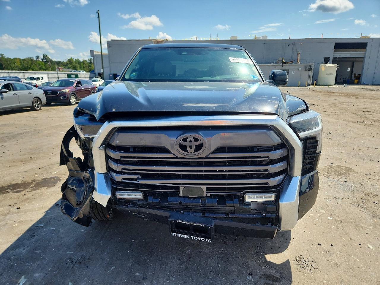 2026 Toyota Tundra Crewmax Limited - zdjęcie 5