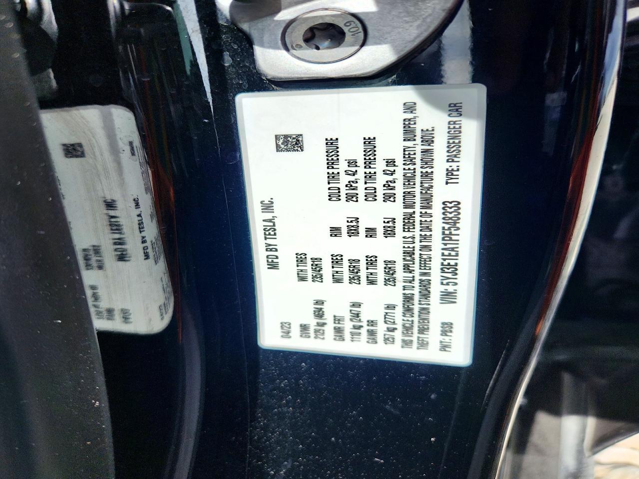 2023 Tesla Model 3 - zdjęcie 12