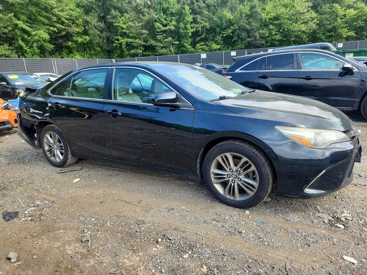 2015 Toyota Camry Se - zdjęcie 4