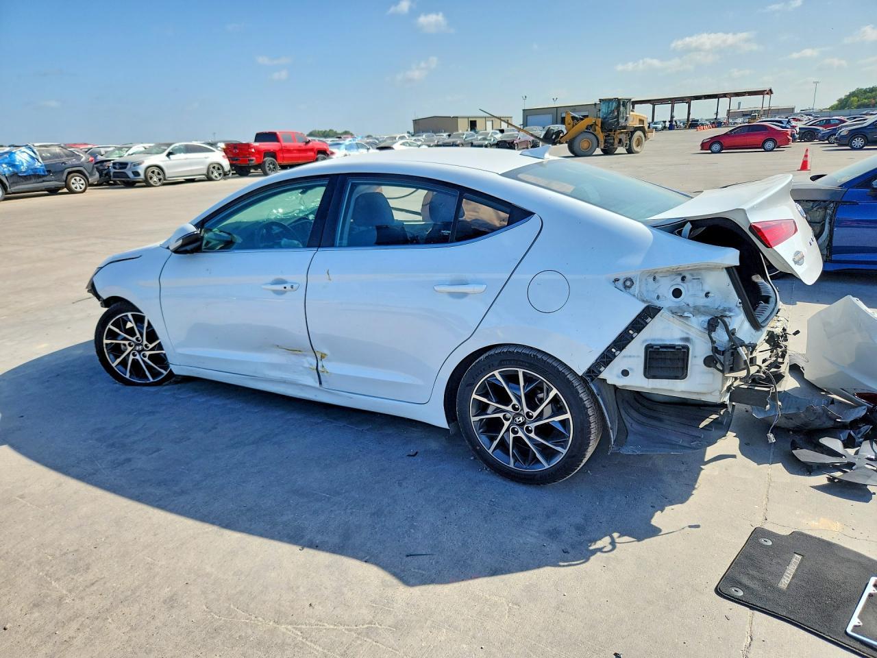 2019 Hyundai Elantra Limited - zdjęcie 2