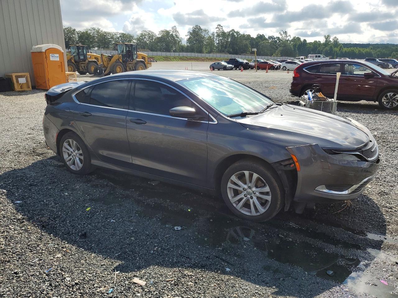 2016 Chrysler 200 Limited - zdjęcie 4