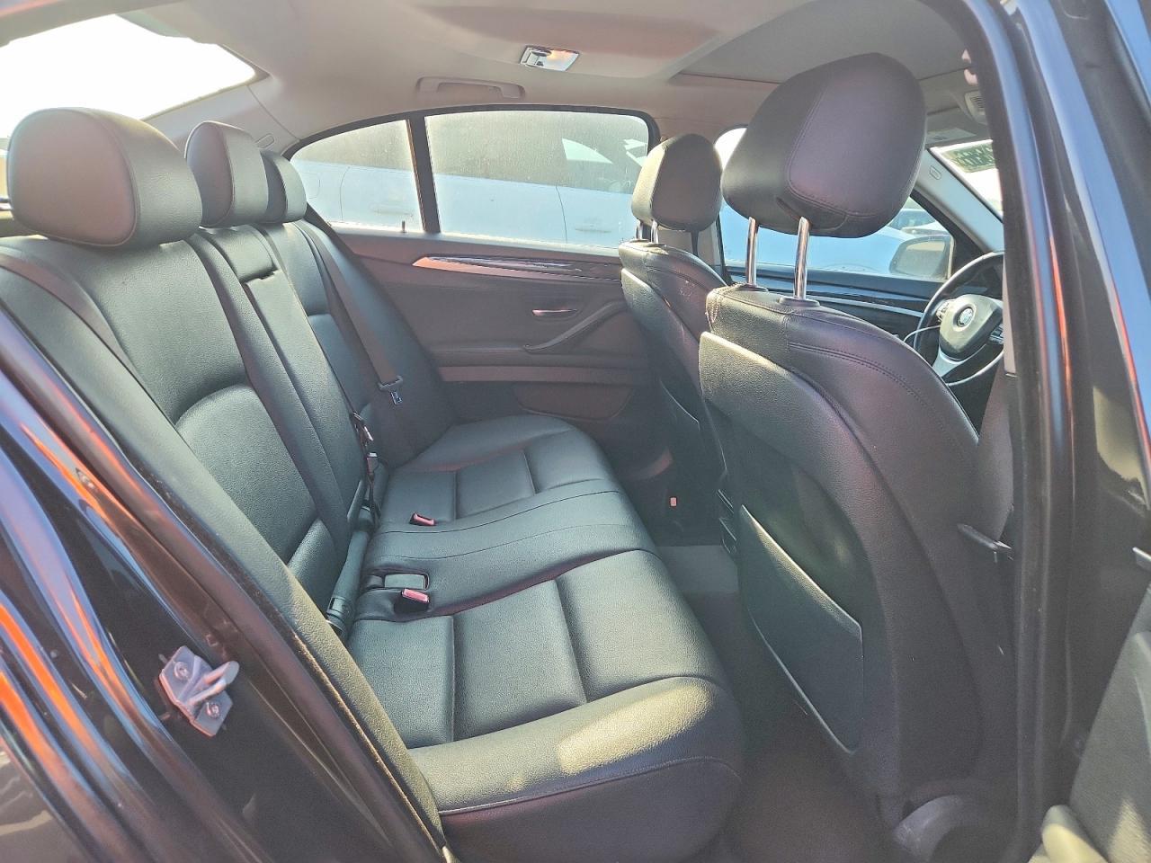 2016 BMW 528 I - zdjęcie 10