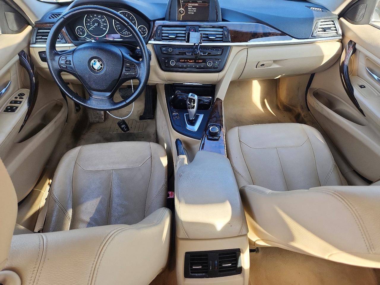 2013 BMW 328 I - zdjęcie 8