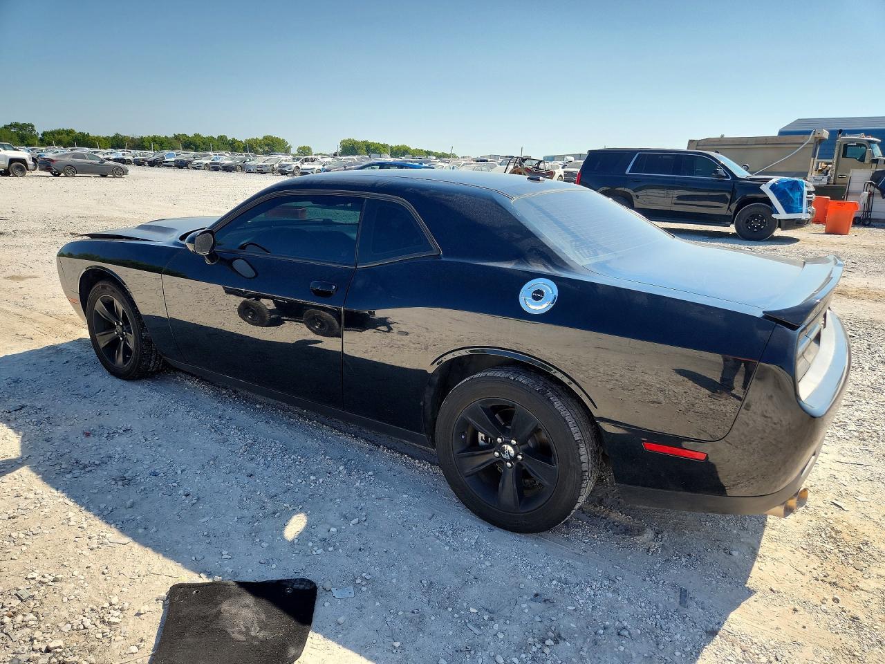 2021 Dodge Challenger Sxt - zdjęcie 2