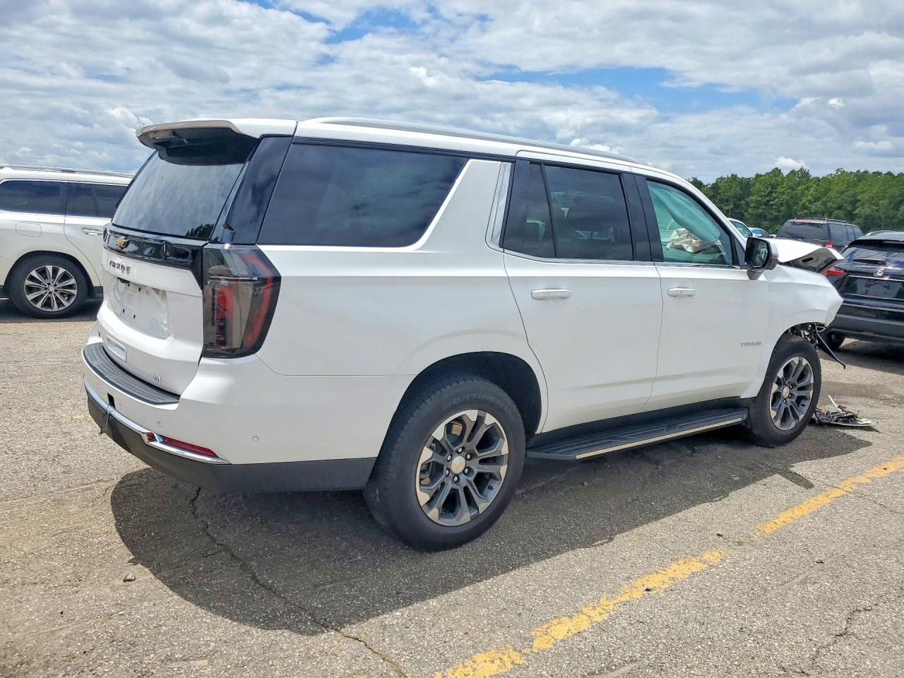 2025 Chevrolet Tahoe K1500 Lt - zdjęcie 3
