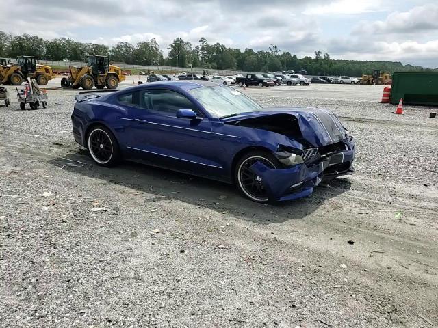 2015 Ford Mustang - zdjęcie 13