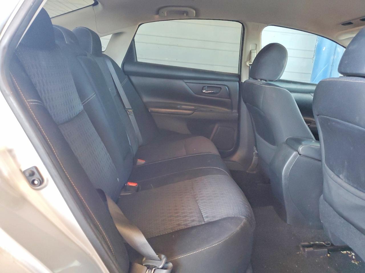 2016 Nissan Altima 2.5 S - zdjęcie 10