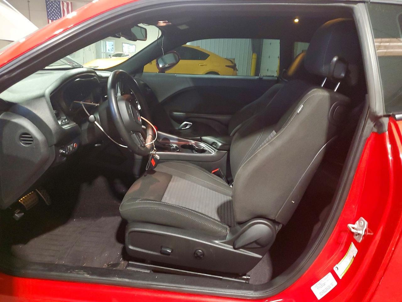2016 Dodge Challenger Sxt - zdjęcie 7