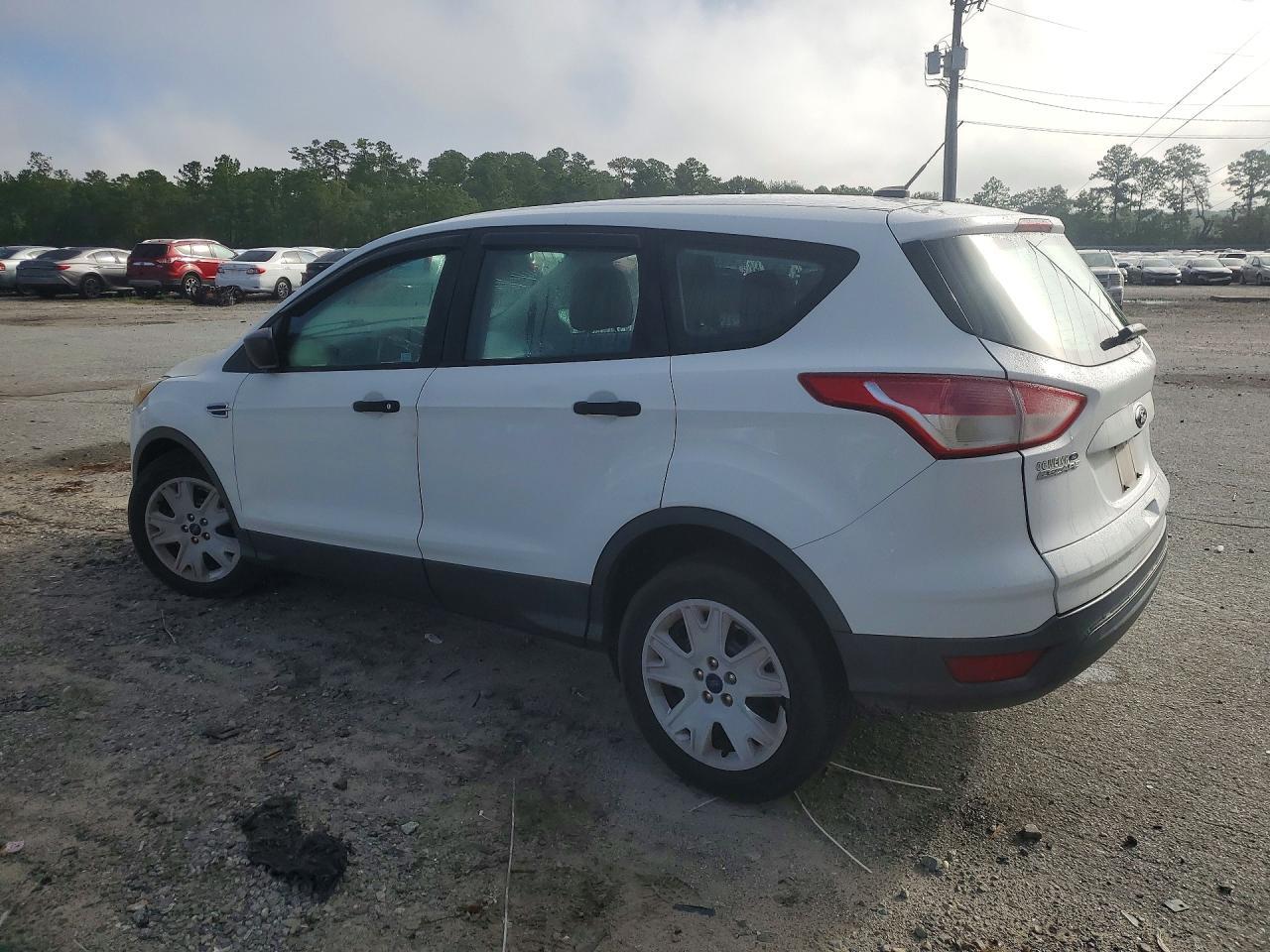 2016 Ford Escape S - zdjęcie 2