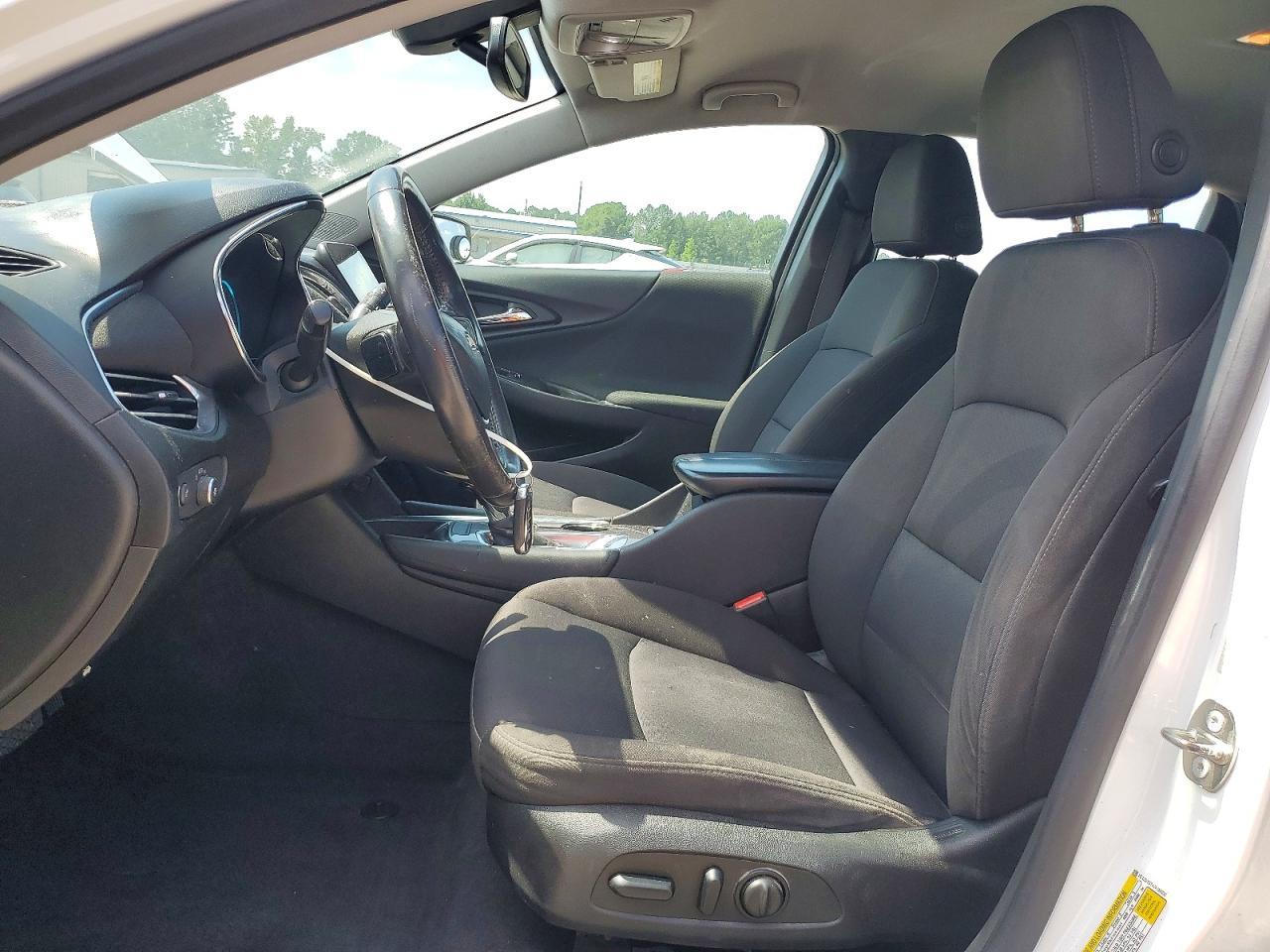 2018 Chevrolet Malibu Lt - zdjęcie 7
