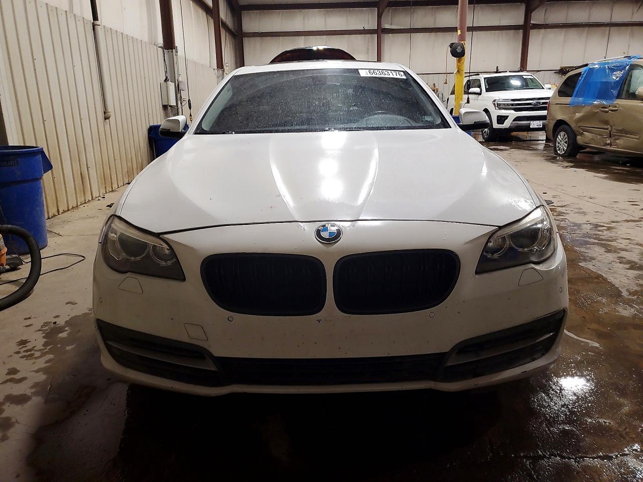 2014 BMW Seria 5 535i - zdjęcie 5