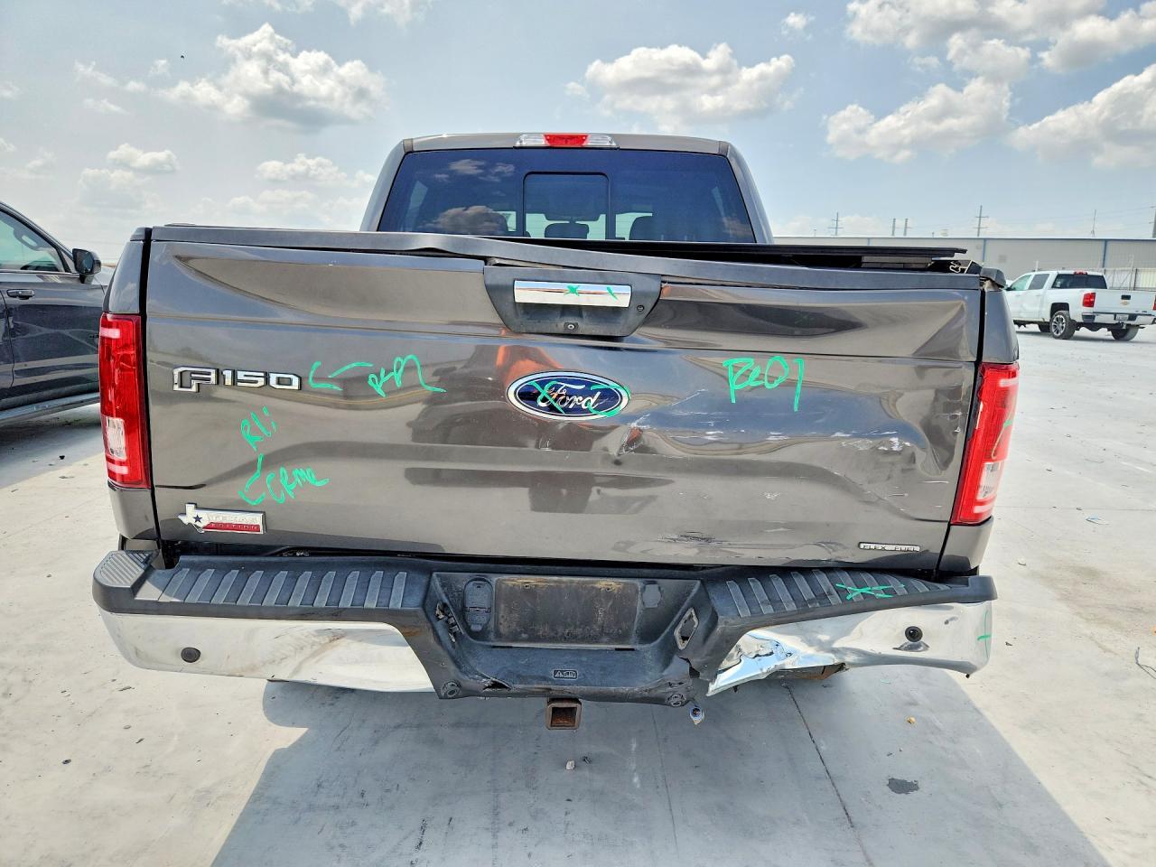 2016 Ford F150 Supercrew - zdjęcie 6