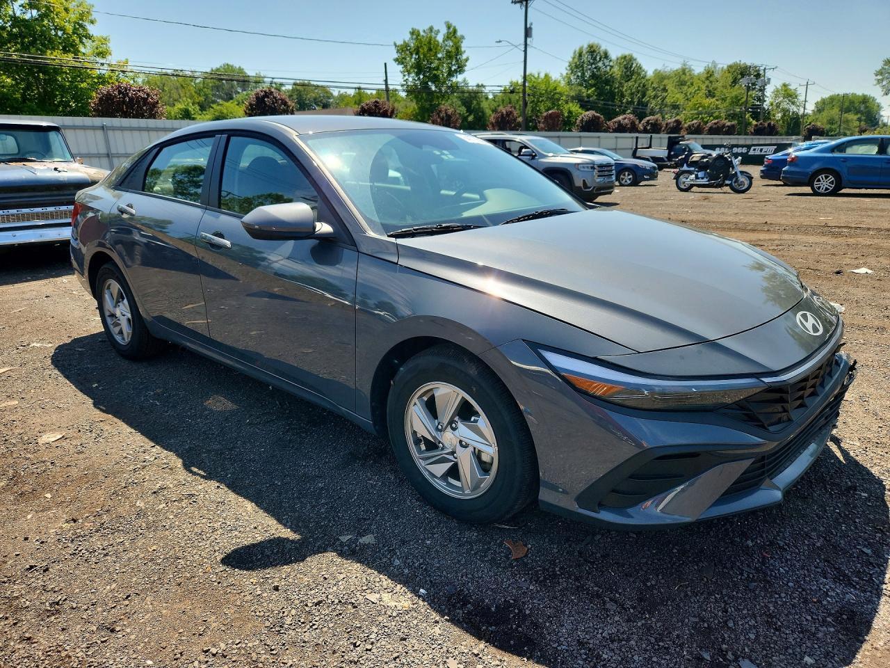 2025 Hyundai Elantra Se - zdjęcie 4