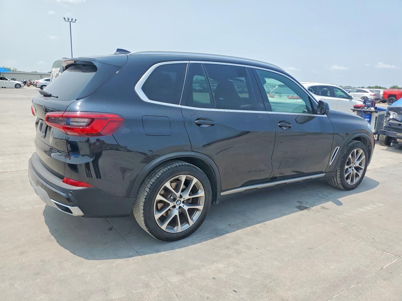 2019 BMW X5 xDrive40I - zdjęcie 3