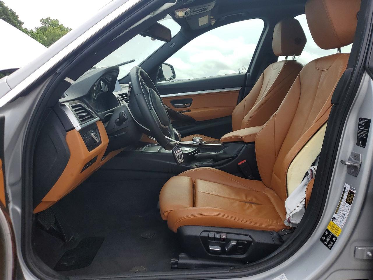 2019 BMW Seria 3 330i - zdjęcie 7