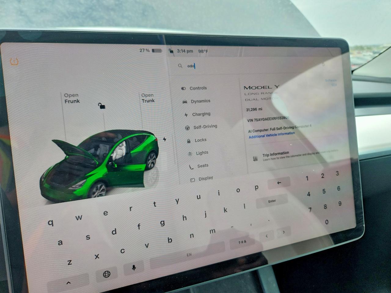 2024 Tesla Model Y - zdjęcie 9