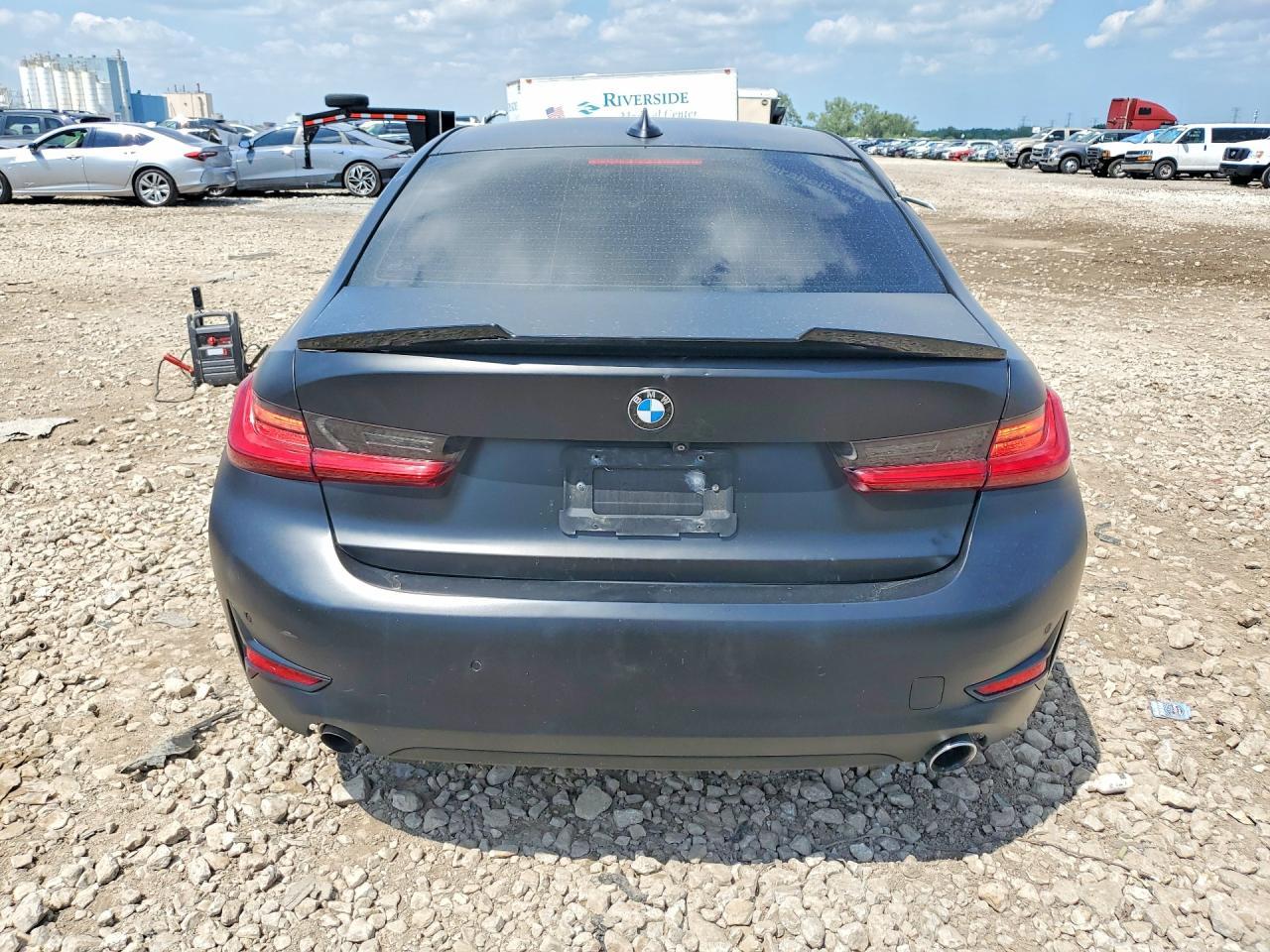 2019 BMW Seria 3 330i - zdjęcie 6