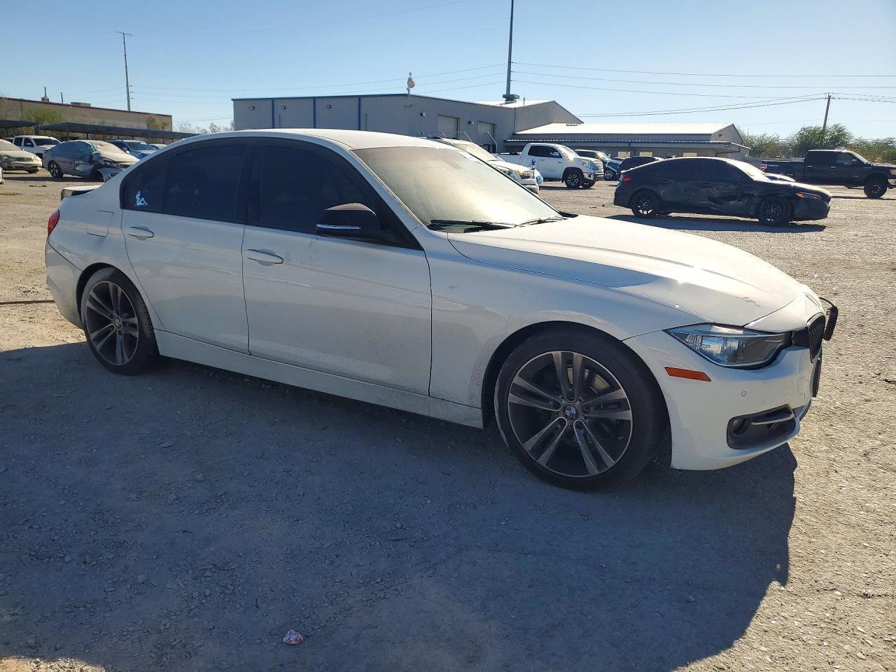 2014 BMW 328 I - zdjęcie 4