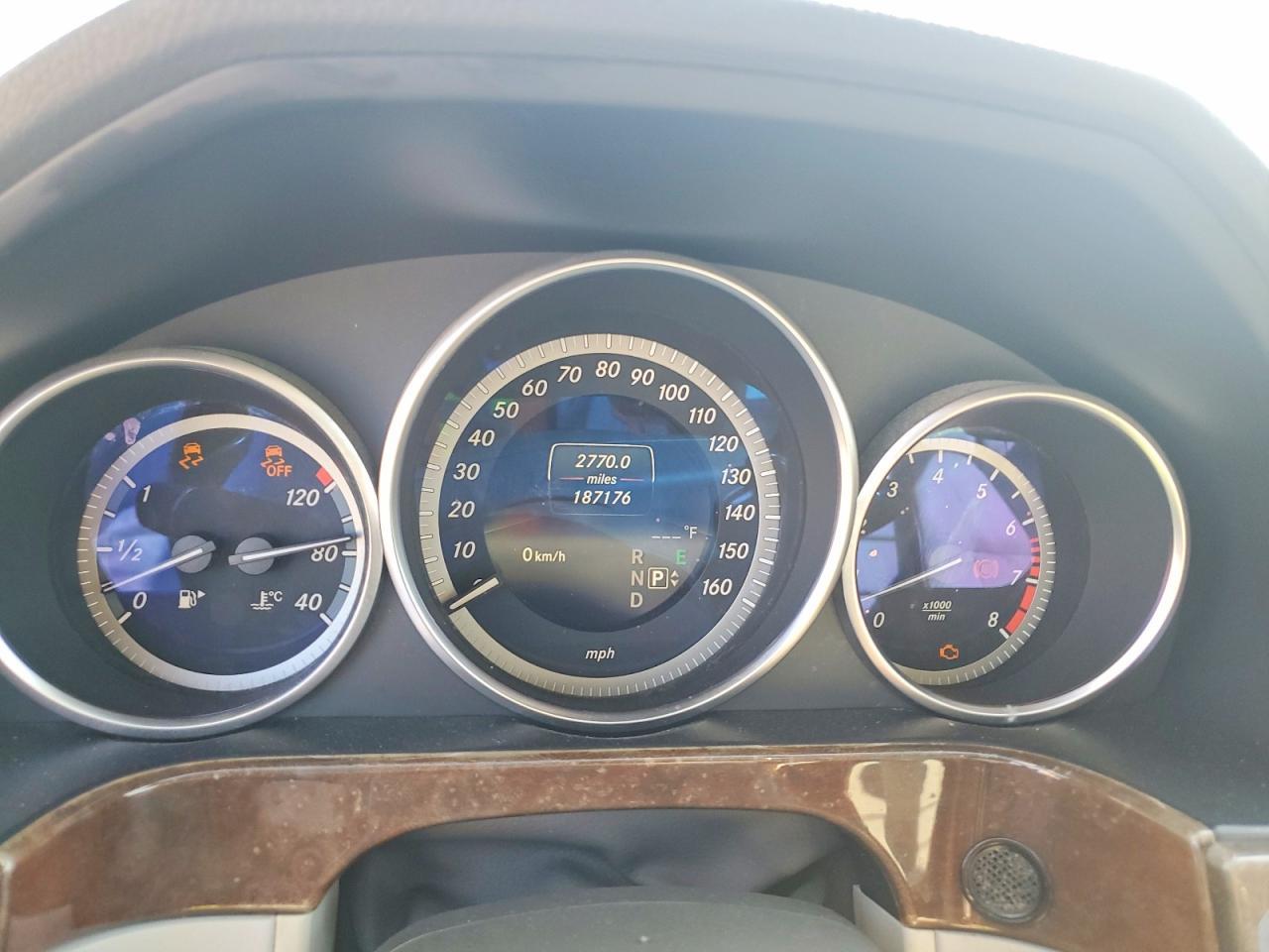 2014 Mercedes-Benz E 350 - zdjęcie 9