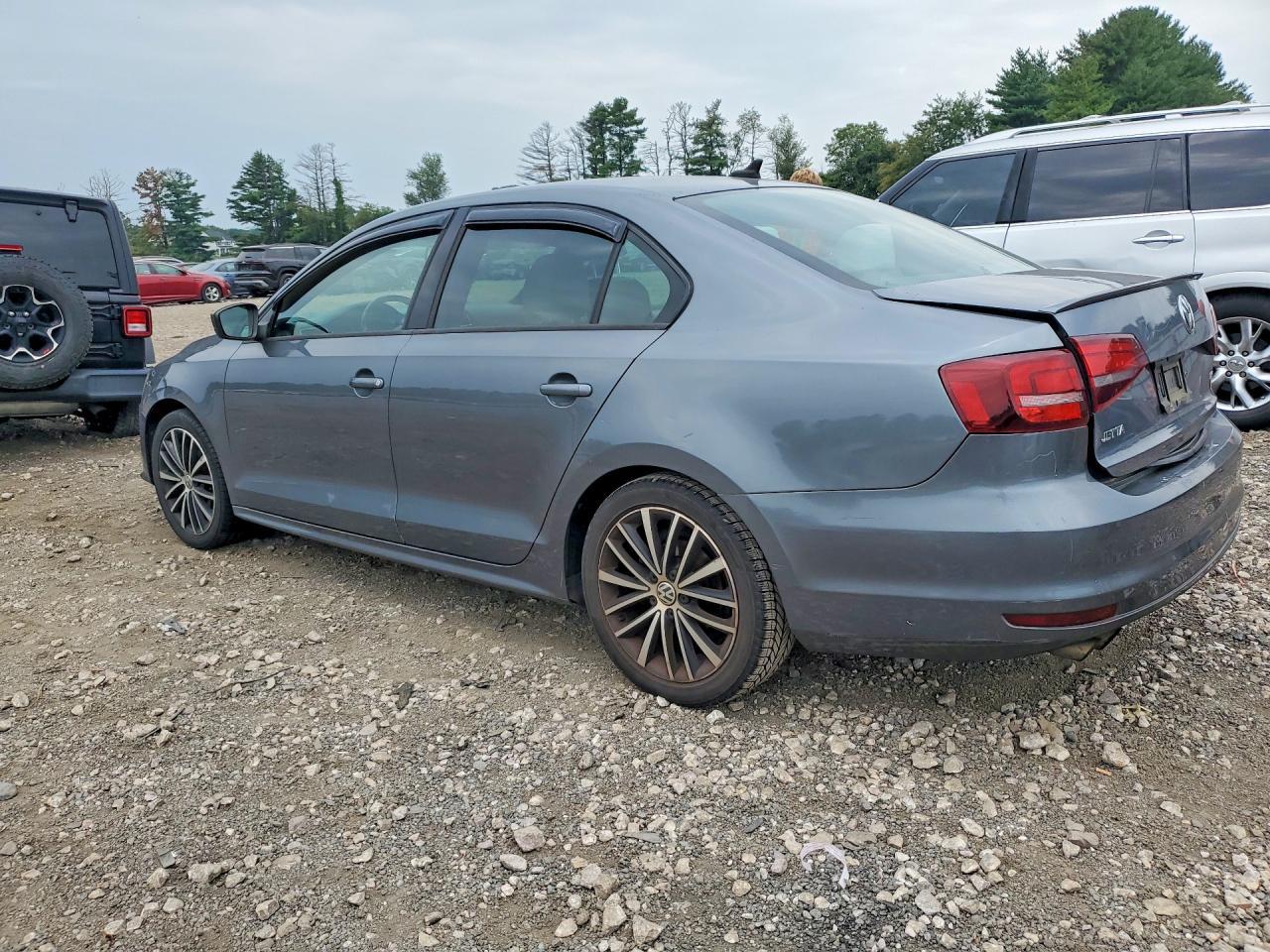 2002 Volkswagen Jetta Gls - zdjęcie 2