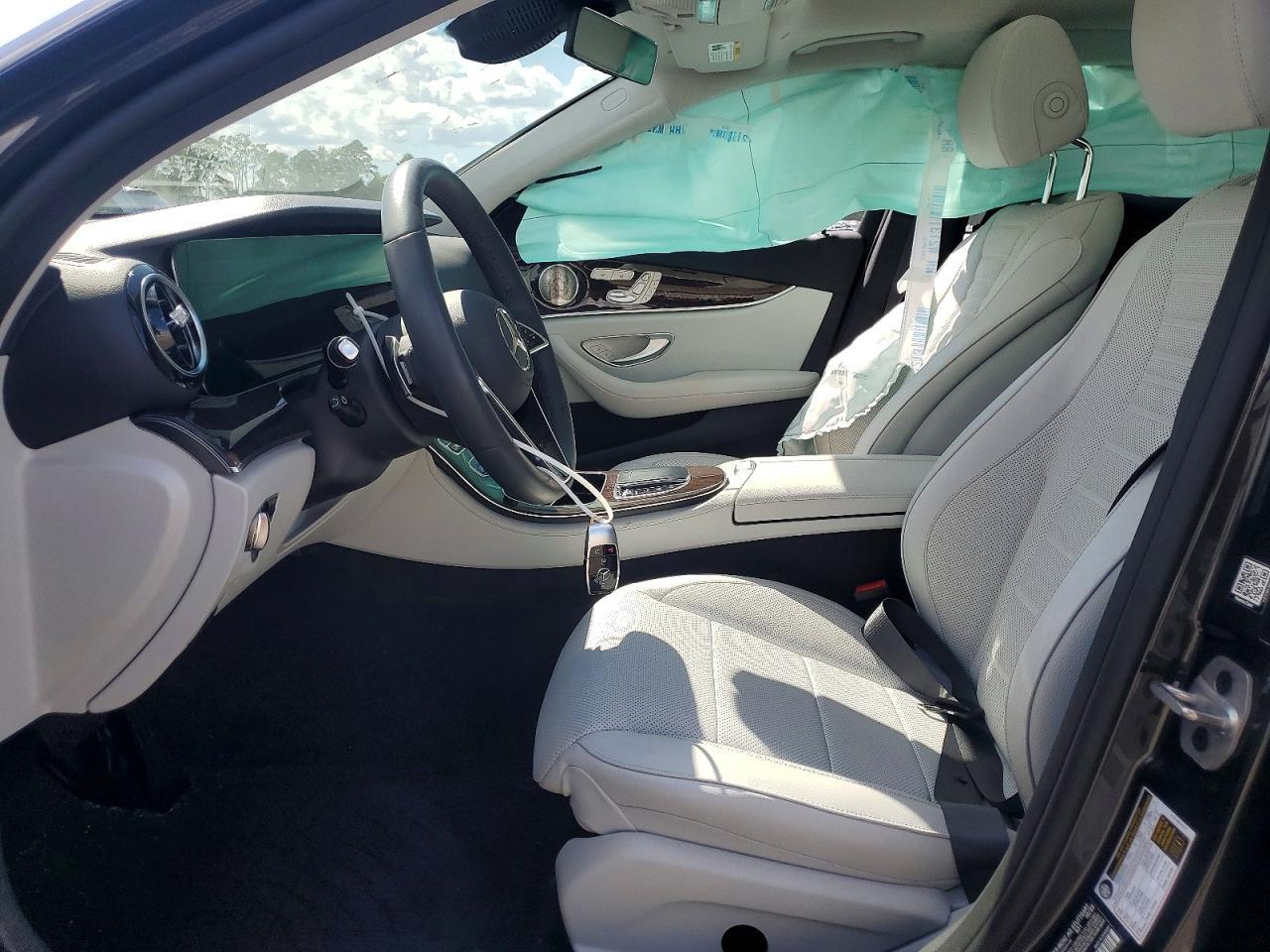 2023 Mercedes-Benz E 350 - zdjęcie 7