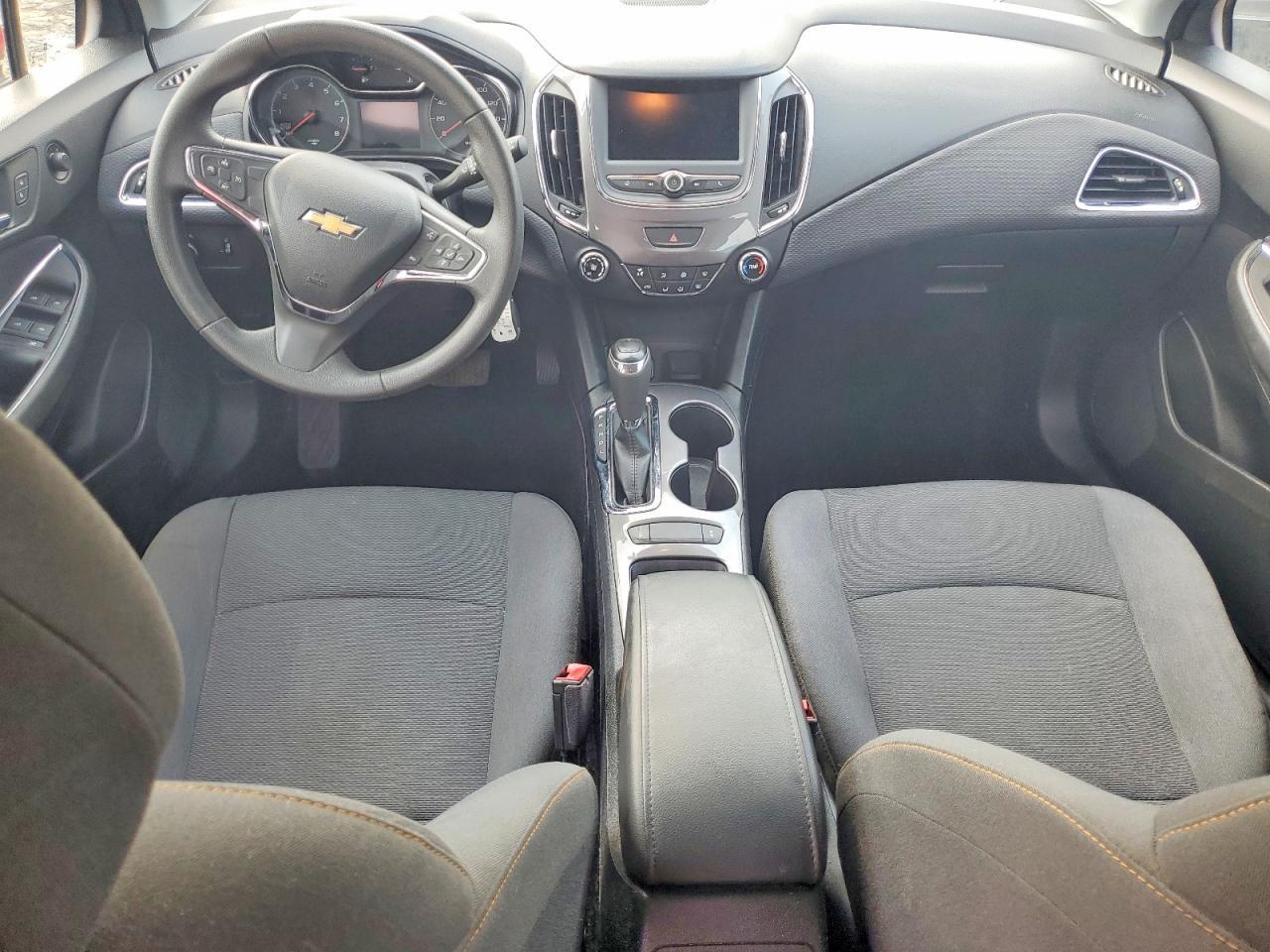 2019 Chevrolet Cruze Ls - zdjęcie 8