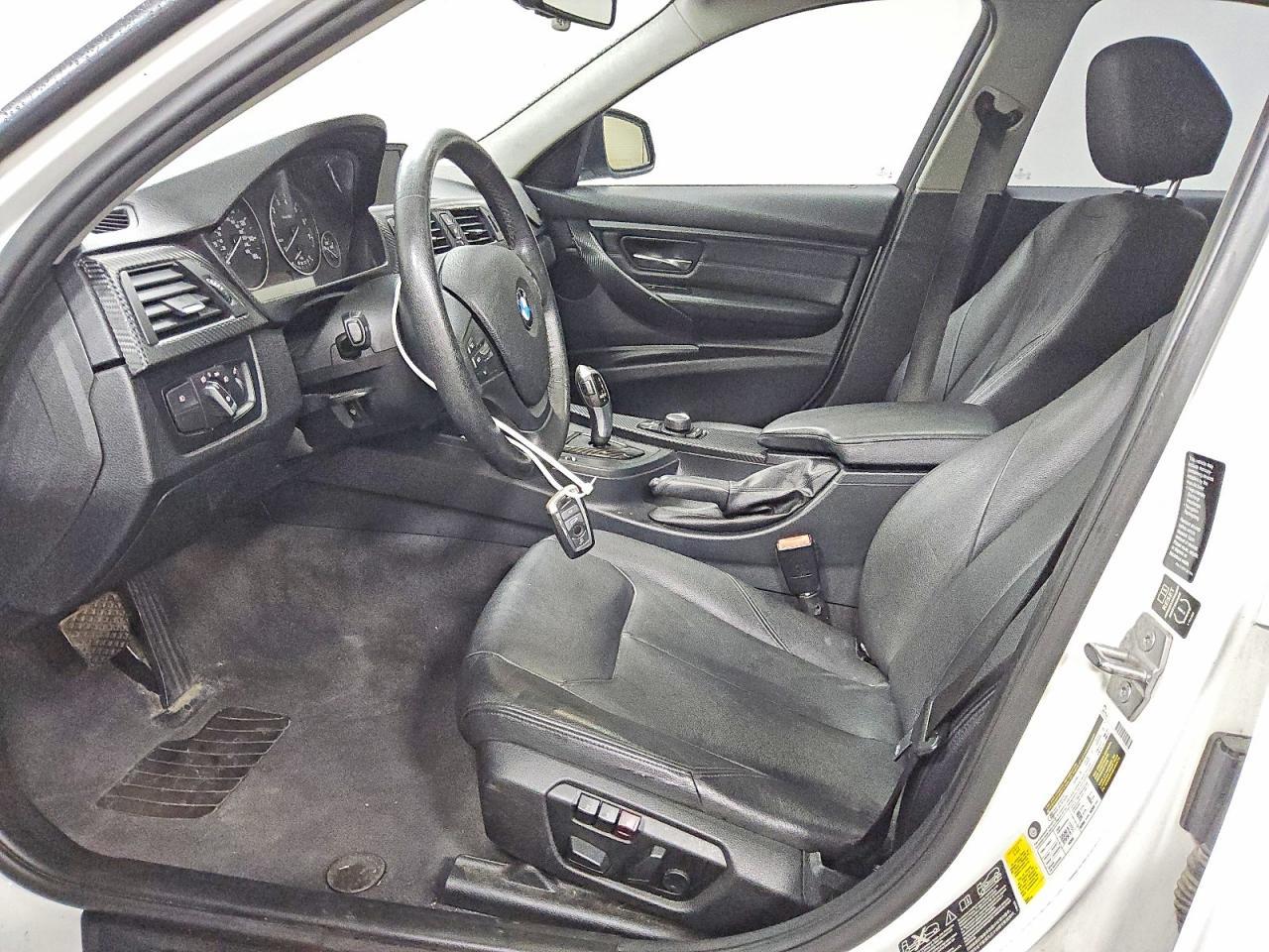 2013 BMW Seria 3 328i - zdjęcie 7