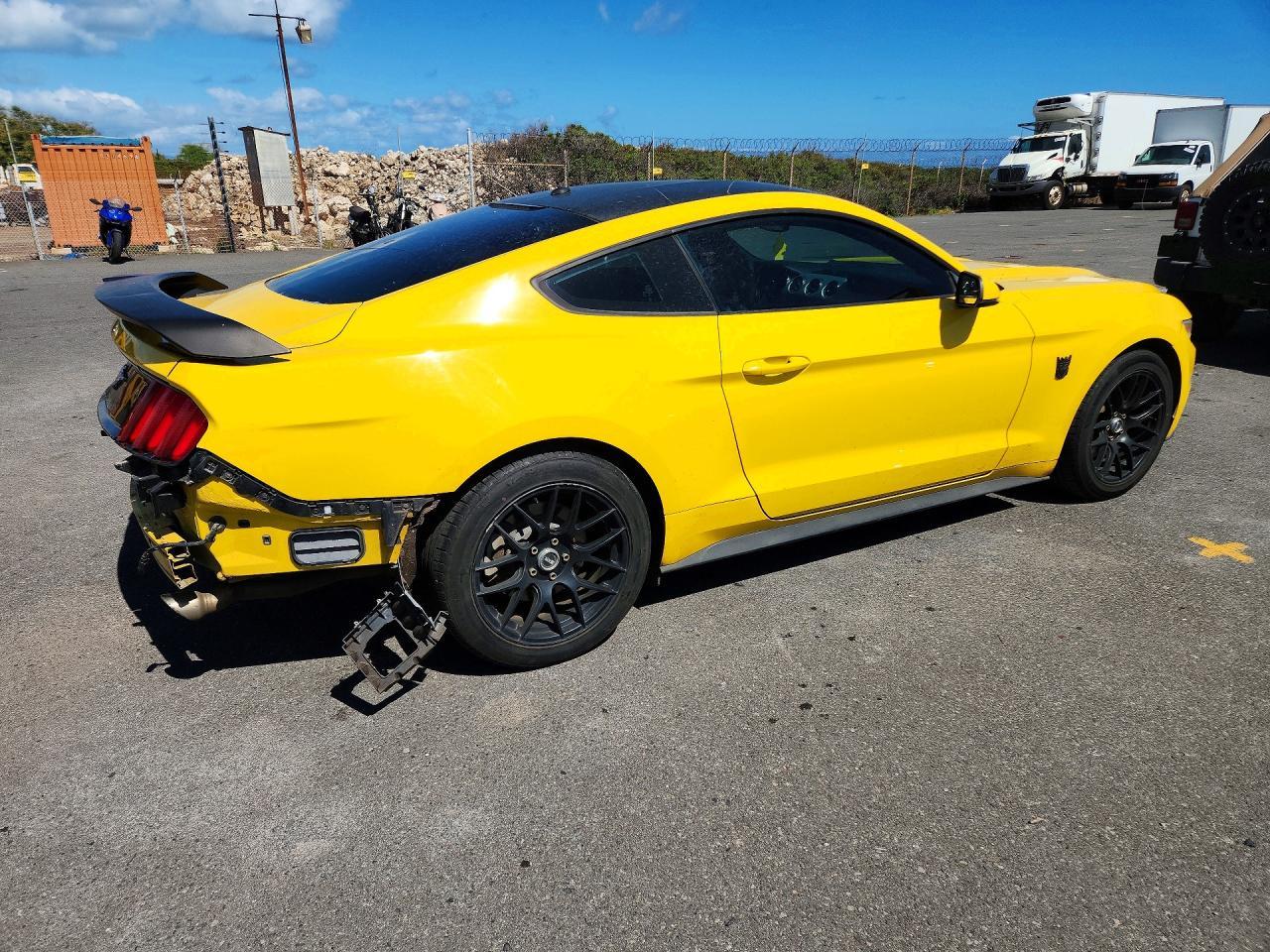 2017 Ford Mustang - zdjęcie 3