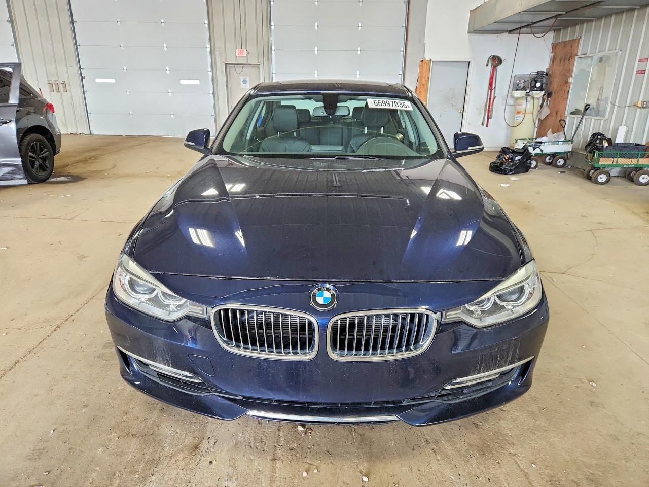 2015 BMW Seria 3 335i - zdjęcie 5