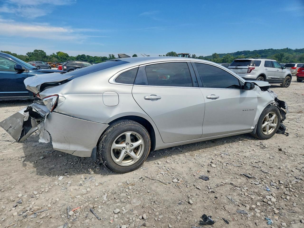 2017 Chevrolet Malibu Ls - zdjęcie 3