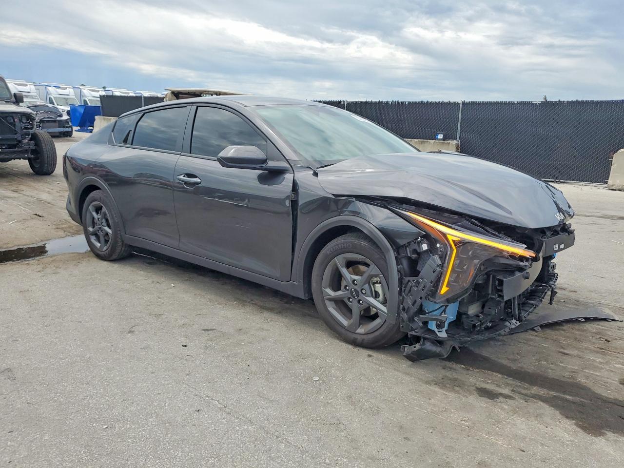2025 Kia K4 Lxs - zdjęcie 4