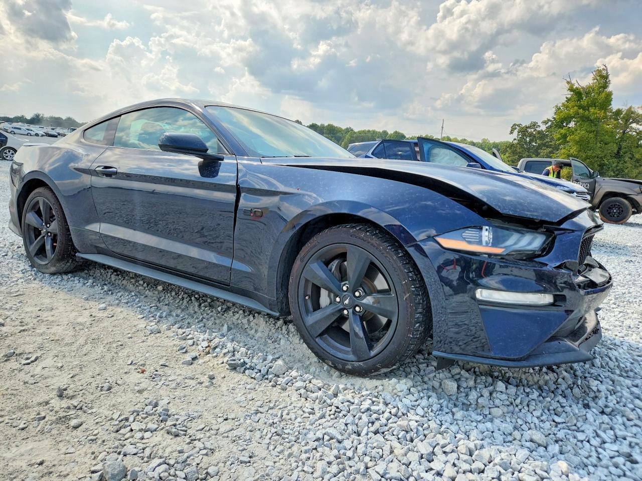 2021 Ford Mustang Gt - zdjęcie 4