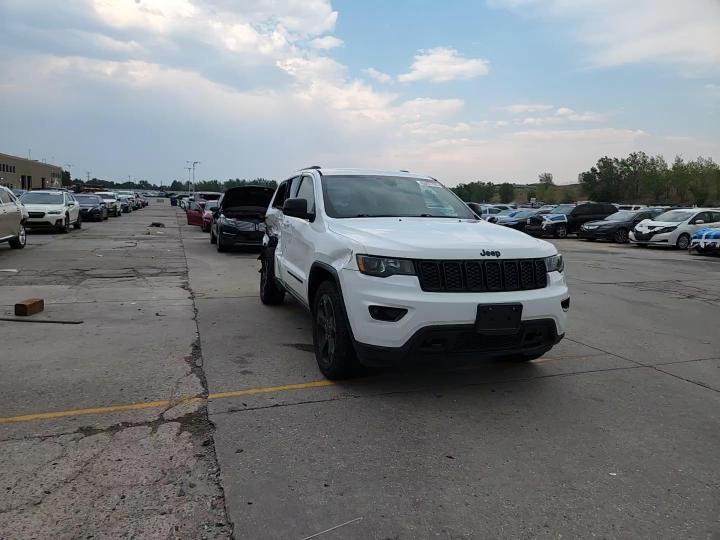 2018 Jeep Grand Cherokee Laredo - zdjęcie 14
