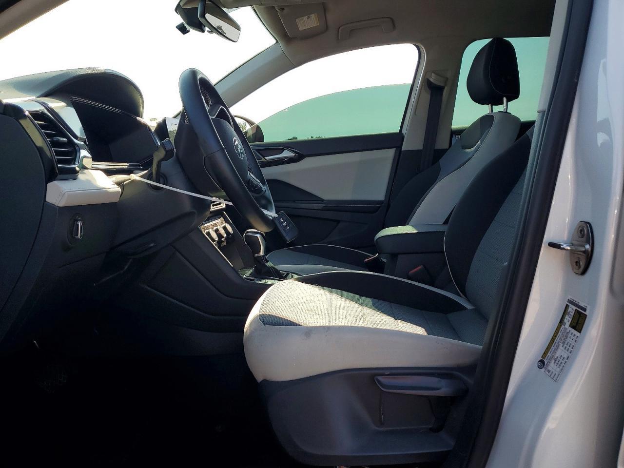 2025 Volkswagen Taos S - zdjęcie 7