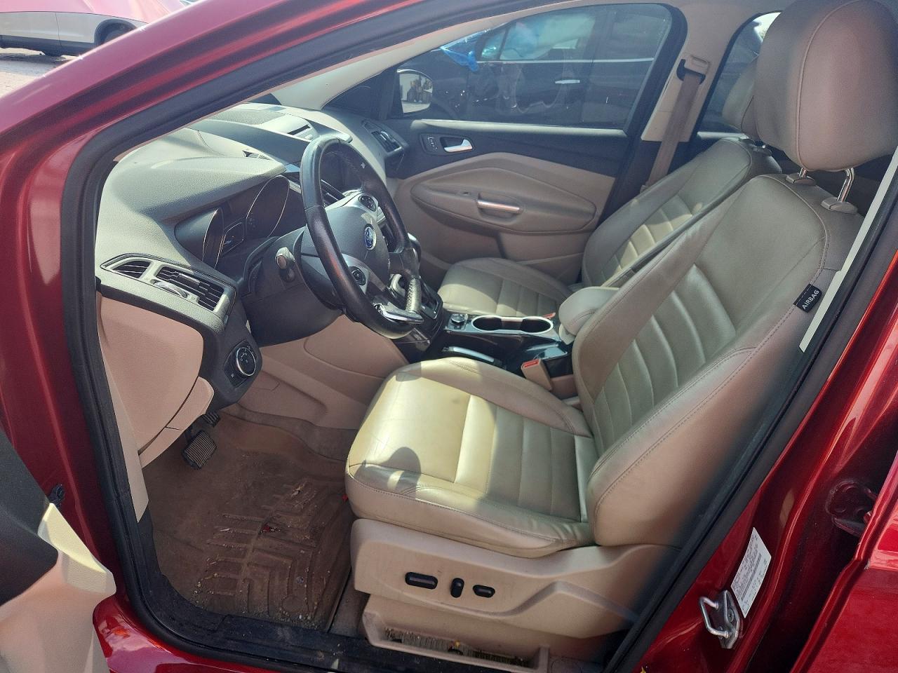 2014 Ford Escape Titanium - zdjęcie 7