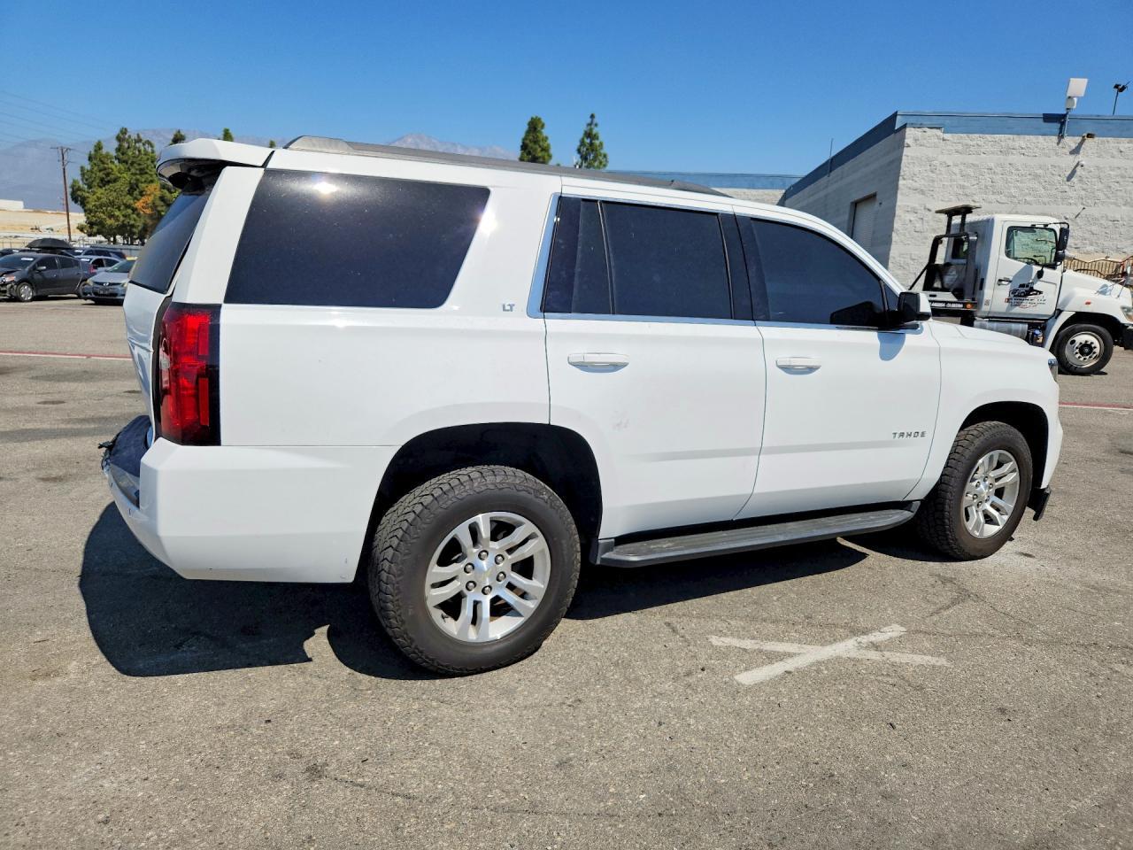 2020 Chevrolet Tahoe C1500 Lt - zdjęcie 3