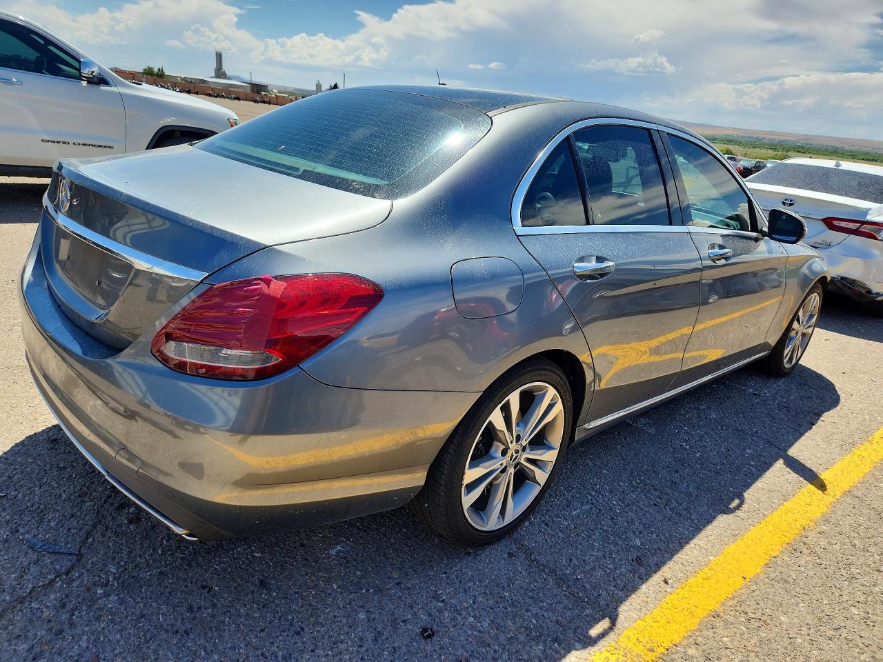 2017 Mercedes-Benz C 300 - zdjęcie 3