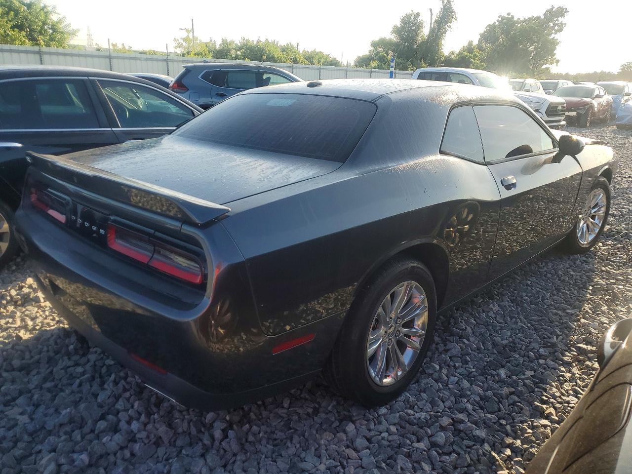 2019 Dodge Challenger Sxt - zdjęcie 3